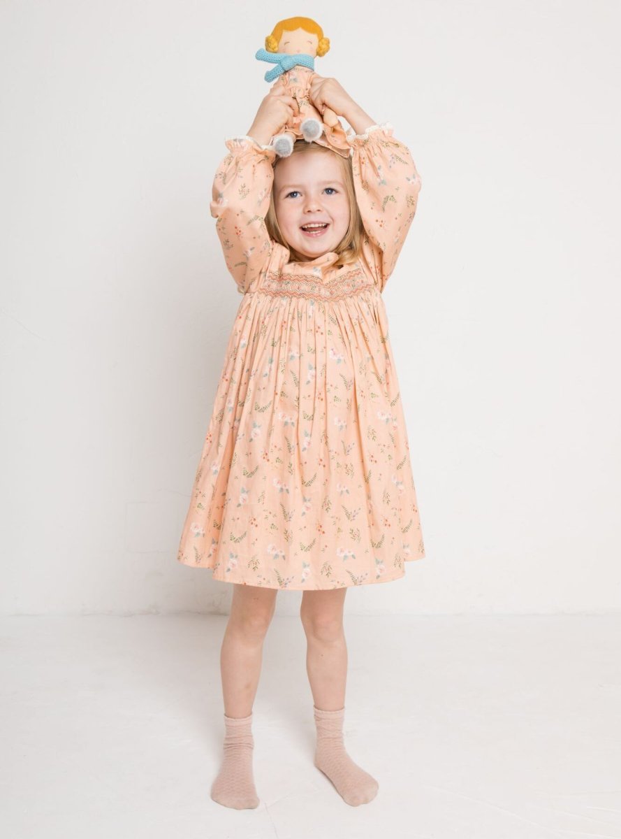 画像10: ピンクフローラル・スモッキングドレス_2-3歳用(身長 92-98cm) (10)
