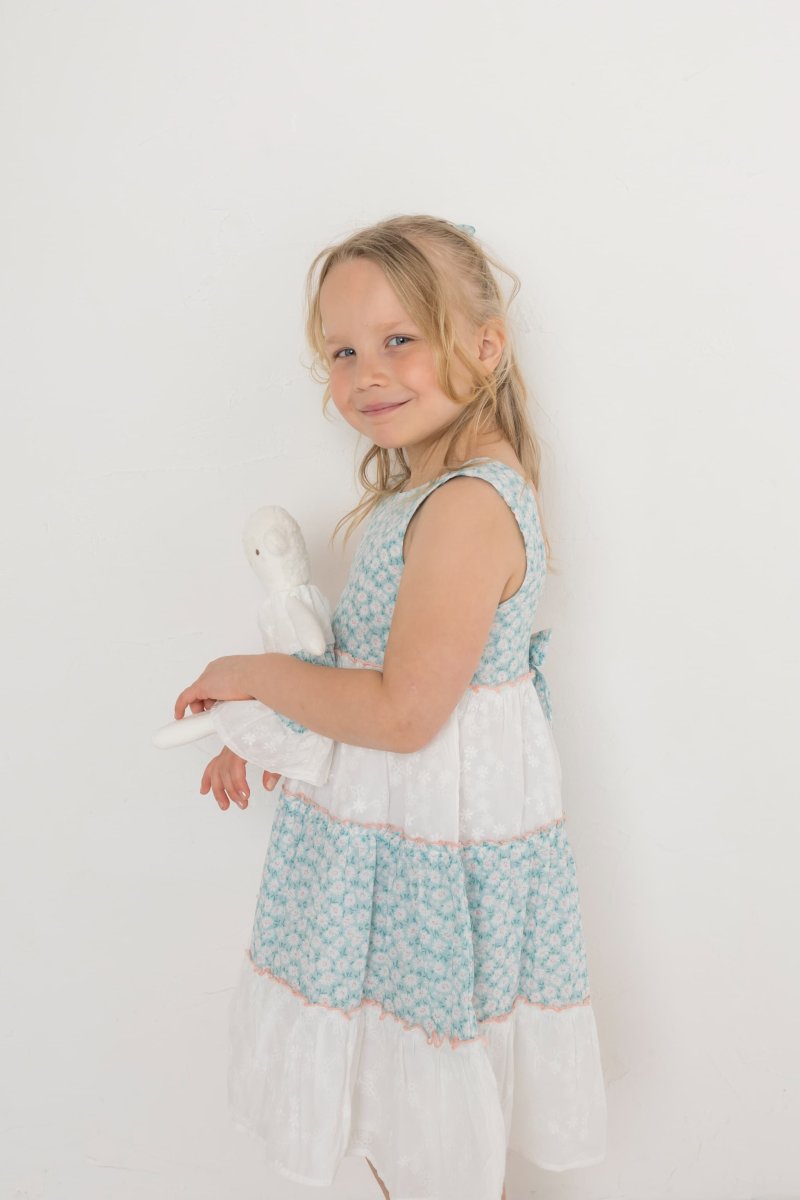 画像10: デイジー&ブロデリー・フリルティアードドレス_5〜6歳用(身長 108-114cm) (10)