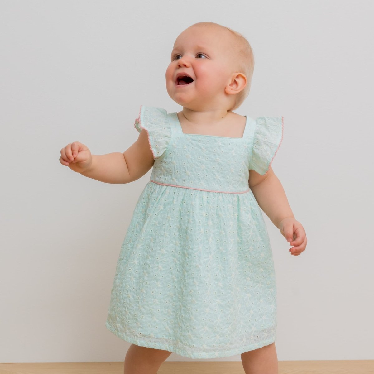 画像10: セレステブルー・ブロデリー・ドレス_5_6歳用(身長 108-114cm) (10)