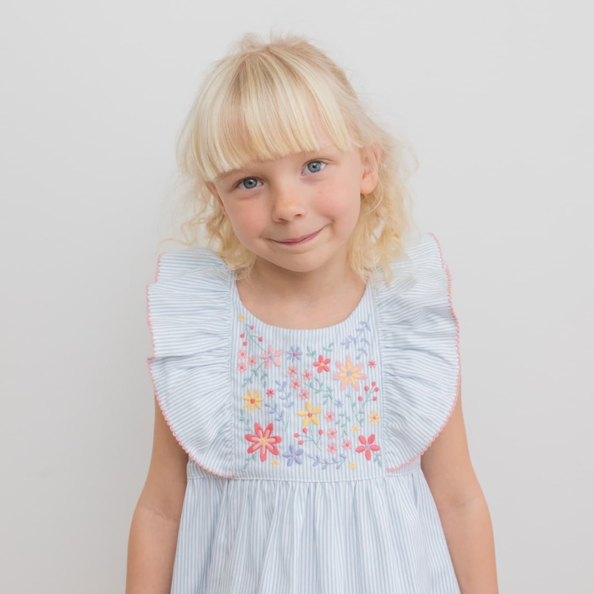 画像14: 花の刺繍・ブルーティッキング・ストライプ・ドレス_3_4歳用(身長 98-103cm) (14)