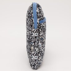 画像4: ネイビーフローラル・キルティング・15インチ・ノートパソコンケース (4)