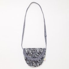 画像3: ダークネイビーフローラルプリント・クロス・バッグ (3)