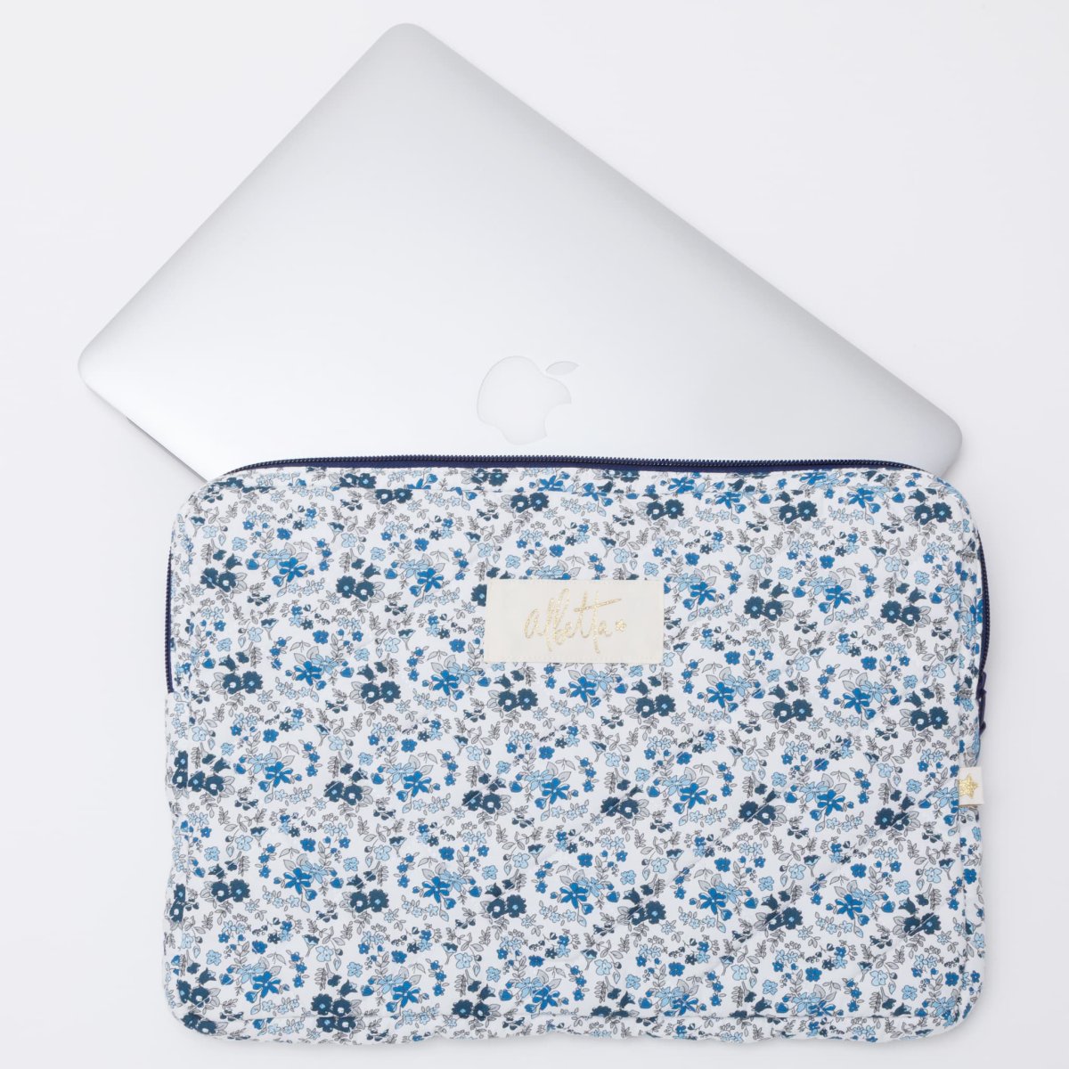 画像2: ブルーフローラル・キルティング・13インチ・ノートパソコンケース (2)