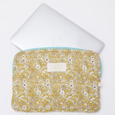 画像2: マスタードフローラル・キルティング・13インチ・ラップトップケース (2)