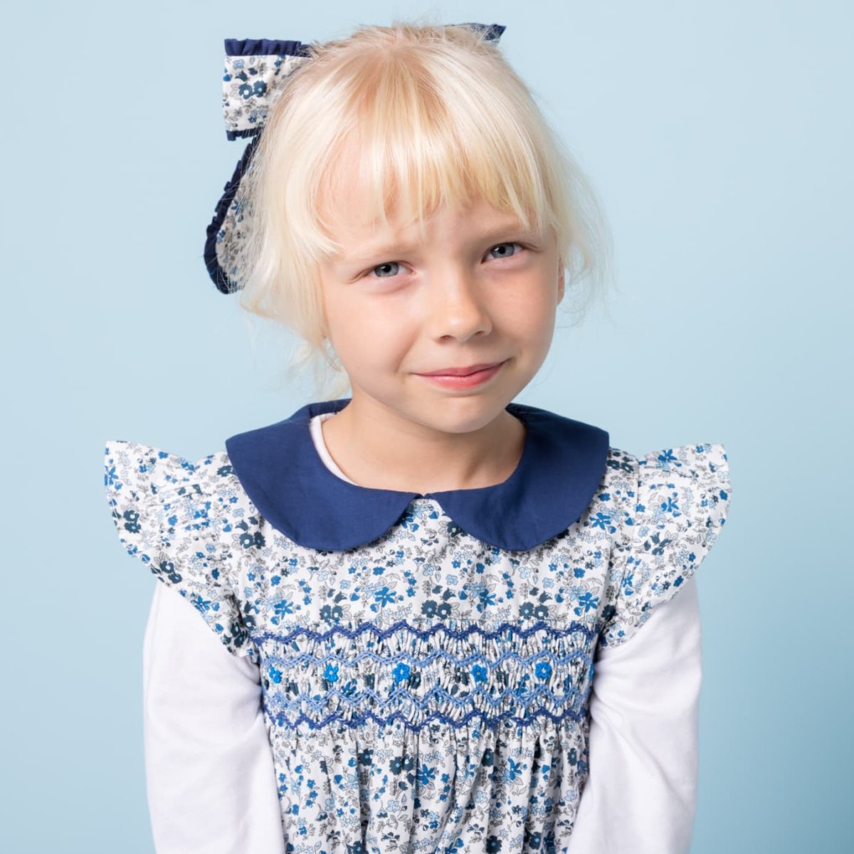 画像4: ブルーフローラルプリント・ハンドスモック・ドレス_3〜4歳(身長 98-103cm) (4)