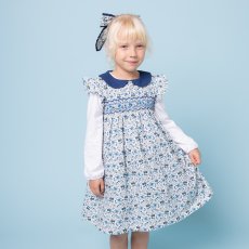 画像1: ブルーフローラルプリント・ハンドスモック・ドレス_4〜5歳(身長 103-108cm) (1)