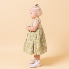 画像4: イエローフローラルプリント・ハンドスモック・ドレス_4_5歳(身長 103-108cm) (4)