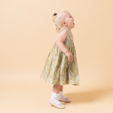 画像2: イエローフローラルプリント・ハンドスモック・ドレス_3_4歳(身長 98-103cm) (2)