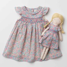 画像16: ブルーベルフローラルプリント・ハンドスモッキング・ワンピース_5〜6歳(108-114cm) (16)