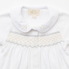 画像2: ハンドスモッキング・アムール・ホワイトジャージー（男の子用）_80cm (2)