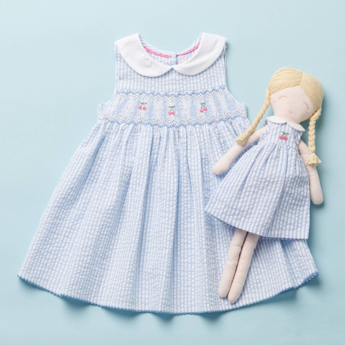 画像2: 【ドール用】チェリー刺繍・ブルーシアサッカー・ドールドレス (2)