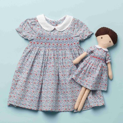 画像2: 【ドール用】ディッツィーブルー・フローラルプリント・ハンドスモッキング・ドールドレス