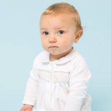 画像1: ハンドスモッキング・アムール・ホワイトジャージー（女の子用）_70cm (1)