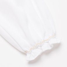 画像5: 袖口スモック刺繍・ホワイトジャージーTシャツ_2〜3歳(92-98cm) (5)